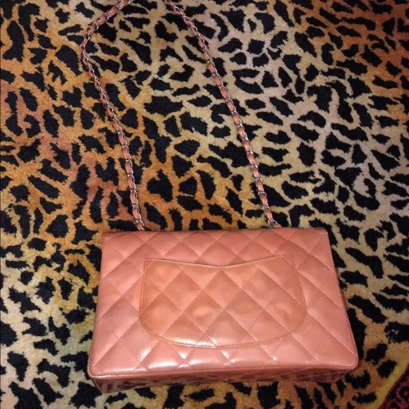 🔥SOLD🔥Chanel patent leather peach medium classic - Picture 3 of 8